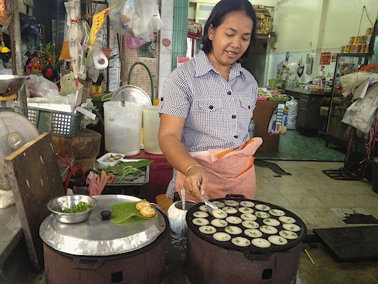 So many lovely food vendors in Bangkok!